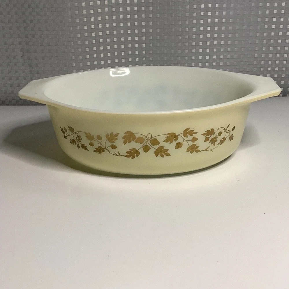 VTG‎ Pyrex 043 Gold Leaf Acorn On Cream Oval Casserole Baking Dish 1.5 Qt No Lid